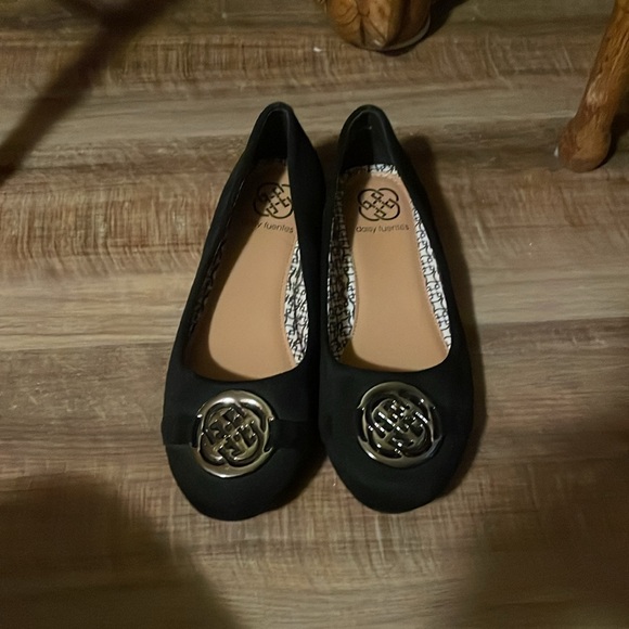 Daisy Fuentes Flats 🥿🥿 - Picture 5 of 11